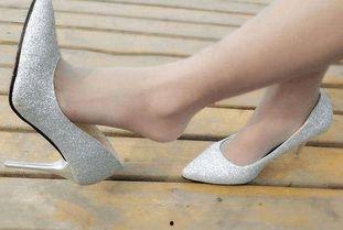 插原味丝袜高跟鞋,探寻原味丝袜的独特魅力