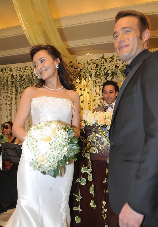 中国女明星嫁老外,美丽邂逅老外，演绎浪漫跨国恋